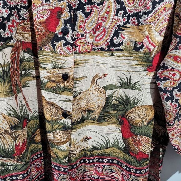 Vintage shirt with wild birds and paisley designs - Picture 3 of 7